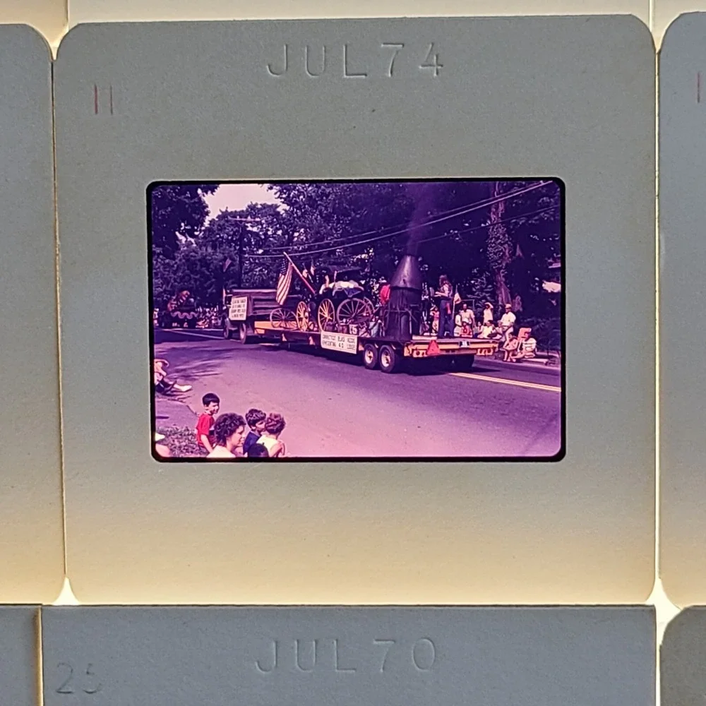 Lot of 35 Slides Parade Photos‎ Americana Cars People 1970-1974